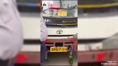 #सिंगरौली : जिले में सड़क सुरक्षा को लेकर प्रशासन हुआ सक्त स्कूल बस में अधूरी फिटनेस को लेकर प्रशासन कl एक्शन वीडियो देख