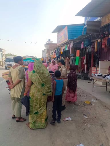 👉 आज दिनांक 22.04.2026 को पुलिस अधीक्षक प्रतापगढ़ श्री दीपक भूकर के निर्देशन में थाना बाघराय की एंटी रोमियो टीम द्वारा क...