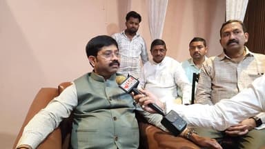 व्यापारियों के ज्वलंत मुद्दों पर कैबिनेट मंत्री से सीधा सवाल—क्या मिला स्पष्ट जवाब?
देखें पूरा एक्सक्लूसिव इंटरव्यू
#S...