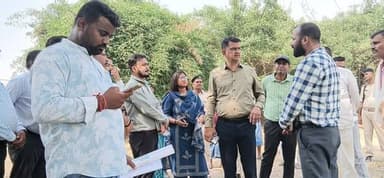 जिलाधिकारी खगड़िया, श्री नवीन कुमार तथा उप विकास आयुक्त, सुश्री श्वेता भारती द्वारा आज खगड़िया जिले के अंतर्गत कसरैया धा...