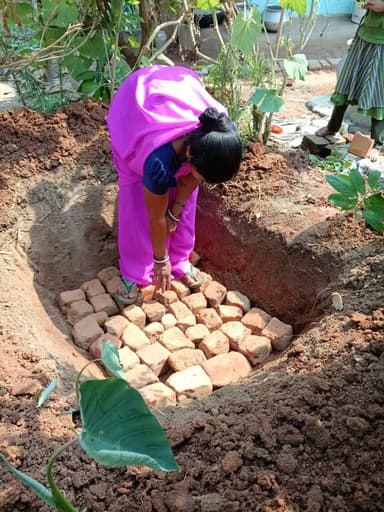 गरियाबंद जिला के जनपद पंचायत मैनपुर अंतर्गत “मोर गांव मोर पानी” अभियान के तहत जल संरक्षण एवं संचयन की दिशा में सराहनीय प...