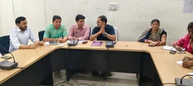 हलसी प्रखंड में प्रशासन सख्त: समीक्षा बैठक में SDM प्रभाकर कुमार के स्पष्ट निर्देश, लापरवाही पर चेतावनी
लखीसराय (हलसी)।
...