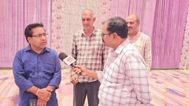 रुपयों से भरा बैग लोटाया वेंकट हाल के मालिक ने! ईमानदारी की मिल बन गया!