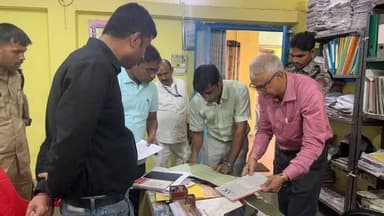 आज दिनांक 22.04.2026 को अनुमंडलीय अस्पताल रक्सौल में AE /JES के संबंध में अब तक की गई तैयारियों के संबंध में अनुमंडल प...