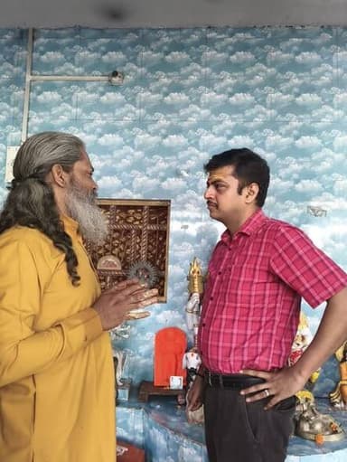 डीएम ईशान प्रताप सिंह ने लोधेश्वर धाम में पूजा कर कॉरिडोर का निरीक्षण किया
नवागत डीएम ईशान प्रताप सिंह ने बुधवार को लोध...