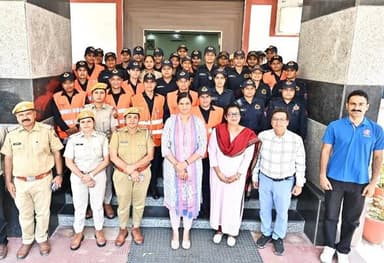 कालिका पेट्रोलिंग टीम का आमुखीकरण कार्यक्रम सम्पन्न
महिलाओं एवं बच्चों की सुरक्षा हमारी सर्वोच्च प्राथमिकता : एसपी डॉ. अ...