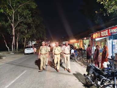 🚨 जनपद सुलतानपुर में सुरक्षा व्यवस्था सख्त!
पुलिस अधीक्षक सुलतानपुर @ipsCharuNigam के कुशल निर्देशन में #सुलतानपुर_पु...