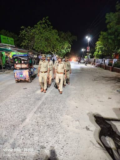 पुलिस अधीक्षक महोबा के निर्देशन में जनपद में शान्ति/सुरक्षा एवं कानून व्यवस्था को सुदृढ़ बनाये रखने हेतु थाना चरखारी पुल...