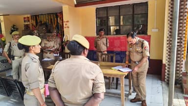 ◆श्रीमान् पुलिस महानिरीक्षक विंध्याचल परिक्षेत्र, मीरजापुर द्वारा थाना कोईरौना का किया गया वार्षिक निरीक्षण
◆महिला हेल्प...