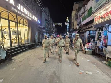 #SPHts के निर्देशन मे जनपद में शान्ति, सुरक्षा व कानून व्यवस्था को सुदृढ बनाये रखने हेतु थाना सादाबाद पुलिस द्वारा थाना...