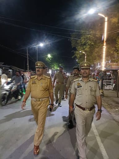 पुलिस अधीक्षक कन्नौज विनोद कुमार के निर्देशन में जनपद में शांति एवं कानून व्यवस्था बनाये रखने हेतु थाना गुरसहायगंज पुलि...