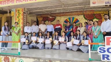 पीएम श्री महारानी लक्ष्मीबाई कन्या विद्यालय में वार्षिकोत्सव एवं पुरस्कार वितरण कार्यक्रम का आयोजन हुआ
..
पीएम श्री महार...