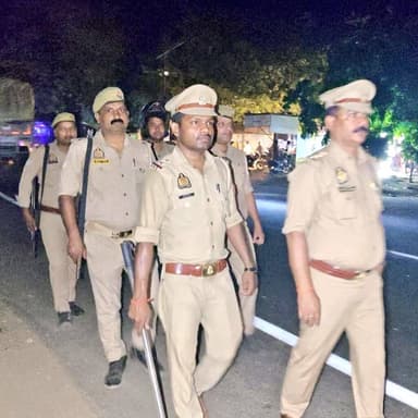 जनपद में अपराध-नियंत्रण व आमजन में सुरक्षा की भावना जागृत करने के दृष्टिगत #SPBahraich के निर्देशन में थाना रिसिया पुलिस...