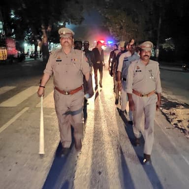 जनपद में अपराध-नियंत्रण व आमजन में सुरक्षा की भावना जागृत करने के दृष्टिगत #SPBahraich के निर्देशन में थाना हुजूरपुर पुल...