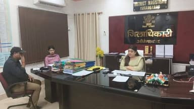 📢 जनगणना 2027 को लेकर अहम बैठक | औरंगाबाद जिला प्रशासन
आज दिनांक 22 अप्रैल 2026 को समाहरणालय, औरंगाबाद में जिला पदाधिकार...