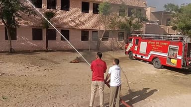 बांगड़ स्कूल पर 'एयर स्ट्राइक', बम गिरते ही मची अफरा-तफरी, प्रशासन ने किया सफल रेस्क्यू #boom #live