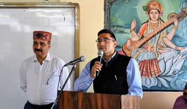 विभागीय व वित्तीय नियमों की अनुपालना पर सख्ती—चंबा में शिक्षा विभाग की समीक्षा बैठक आयोजित
हिम संदेश चंबा, 22 अप्रैल:
श...