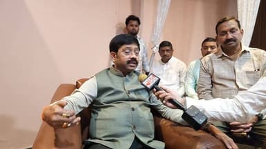 व्यापारियों के ज्वलंत मुद्दों पर कैबिनेट मंत्री से सीधा सवाल—क्या मिला स्पष्ट जवाब?
देखें पूरा एक्सक्लूसिव इंटरव्यू
#S...