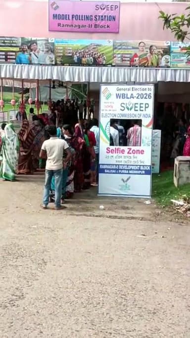 ১৬ জেলার ১৫২ টি বিধানসভা কেন্দ্রে চলছে ভোট