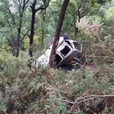 रुद्रप्रयाग: जनपद रुद्रप्रयाग में 250 मीटर गहरी खाई में दुर्घटनाग्रस्त हुई कार, 3 युवकों की मौत