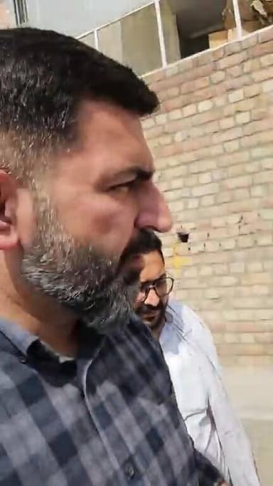 सिरसा नगर परिषद के पूर्व ई ओ संदीप मलिक के कार्यकाल की पोल खोलते विधायक गोकुल सेतिया
Sirsa Today Newspaper
Sirsa Today ...