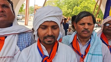 यूजीसी सहित अन्य मांगों को लेकर सड़कों पर उतरे कार्यकर्ता, सरकार से की कार्रवाई की मांग
#यूजीसी #प्रदर्शन #मांगें #सरकार...