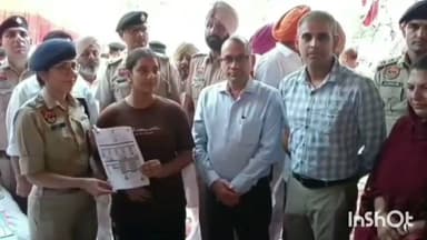 फतेहाबाद: गांव मामूपुर में डीसी डॉ. विवेक भारती व एसपी निकिता खट्टर ने ग्रामीणों से किया संवाद, विकास पर दिया संदेश