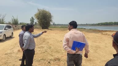 कलेक्टर ने जनपद पंचायत भैयाथान का किया सघन भ्रमण, डुमरिया तालाब का किया अवलोकन*
*- मनरेगा अंतर्गत स्टॉप डेम के पास नाला...