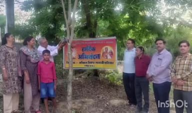 श्योपुर: दाना-पानी अभियान: शक्तिपीठ परिसर में लगाए सकोरे, पानी के साथ डाला गया दाना