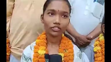 सिराथू: इंटरमीडिएट की जिला टॉपर अंजली ने इंजीनियर बनने की इच्छा जाहिर की, केन स्थित अपने स्कूल पहुँची थी छात्रा