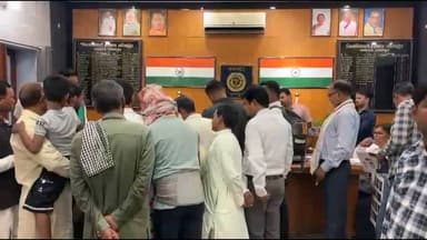 मिलक: मिलक मंडवा हसनपुर निवासी ने डर-डर कर ठोकर खाने के बाद जिलाधिकारी से मुलाकात कर आयुष्मान योजना बनाने की रखी मांग