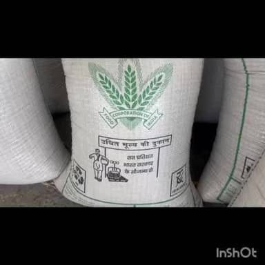 टोंक: टोंक में किसानों ने कृषि मंडी में किया हंगामा, अवैध वसूली के आरोप लगाए