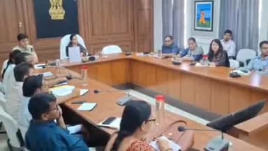 सीकर: कलेक्ट्रेट सभागार में मुख्यमंत्री ने विकसित शहरी वार्ड अभियान की समीक्षा बैठक का किया आयोजन