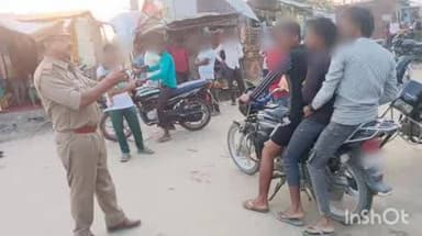 मिहींपुरवा: गायघाट में पुलिस ने यातायात नियमों के उल्लंघन करने वाले एक दर्जन वाहनों का चालान काटा, जागरूक किया