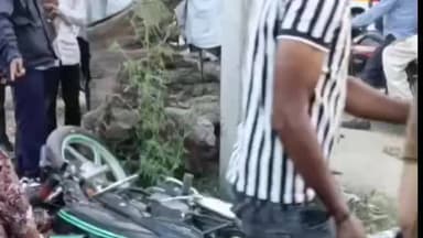 धनौरा: गजरौला में बिजली पोल से टकराई युवक की बाइक, उपचार के दौरान युवक की मौत, बहन की हालत गंभीर
