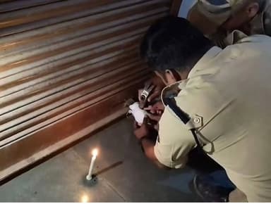 - पीसीपीएनडीटी एक्ट के तहत बालाजी डायग्नोस्टिक सेंटर पर कार्यवाही
- निरीक्षण में मिली अनियमितताओं पर सोनोग्राफी कक्ष सी...