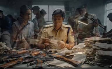 #भिंड पुलिस ने #लहार में दो आरोपी पकड़े दो हथियार भी किए जप्त फर्जी लाइसेंस का हुआ भंडाफोड़,,