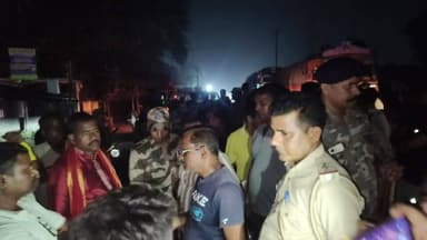 सोनारडीह में तबाही! आधी बस्ती जमींदोज, पूर्व प्रमुख मीनाक्षी रानी गुड़िया का घर भी धंसा, बीसीसीएल अधिकारी मौके पर पहुंचे...