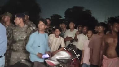 सोनारडीह में तबाही! आधी बस्ती जमींदोज, पूर्व प्रमुख मीनाक्षी रानी गुड़िया का घर भी धंसा, बीसीसीएल अधिकारी मौके पर पहुंचे...