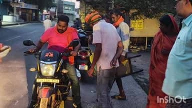 चतरा: ब्लॉक मोड़ के पास सुबह एक अनियंत्रित बाइक सवार ने साइकिल सवार को टक्कर मारी, साइकिल सवार बाल-बाल बचा