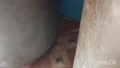 मुंगेर: मिड-डे मील में लापरवाही: चावल के ड्रम में मिला मरा चूहा, बड़ा हादसा टला, जांच के आदेश