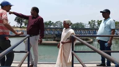 खूंटी: खूंटी नगर पंचायत अध्यक्ष रानी टूटी ने तजना वियर का किया निरीक्षण