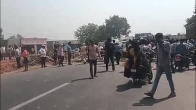 इकौना: ईधन के लिए NH 730 को जाम करने के मामले में पुलिस ने दर्जनों पर नामजद और कई पर अज्ञात में दर्ज किया मामला