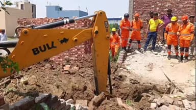 हरिद्वार में बड़ा हादसा, बोरवेल के गड्ढे में गिरा बुजुर्ग, एसडीआरएफ व एनडीआरएफ का रेस्क्यू जारी