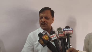 #जहानागंज #विकासखंड के #कौतुकपुर #बीरमपुर ग्राम सभा में स्थित श्री बलिराम बेचू इंटर कॉलेज की छात्रा अनु यादव ने 96.17% अ...