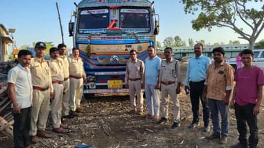 लटेरी: वन विभाग की बड़ी कार्रवाई, अवैध पत्थरों से भरा ट्रक जब्त किया गया