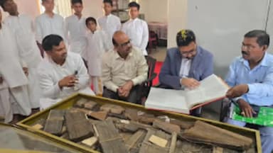 महासमुंद: कलेक्टर ने पांडुलिपि सर्वेक्षण की प्रगति का लिया जायजा