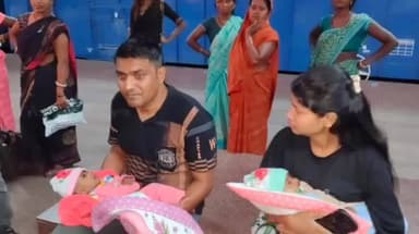 कोडरमा: कोडरमा स्टेशन पर दर्दनाक हादसा, चलती ट्रेन पकड़ने में महिला की मौत, 2 बच्चे अनाथ