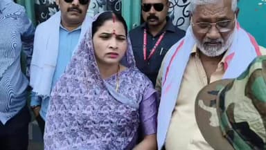 खंडवा नगर: नकली घी फैक्ट्री का भंडाफोड़: चर्बी से बन रहा था घी, 4 ट्रकों में मवेशियों की खाल-सींग बरामद