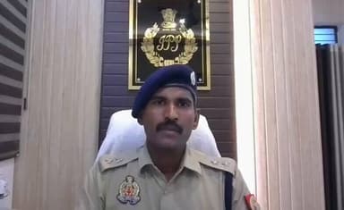 #gorakhpurpolice
#PoliceAction
➡️थाना एम्स क्षेत्रांतर्गत कुसमी तिराहा पर ऑटो रिक्शा में सवारी भरने को लेकर हुए विवाद व...